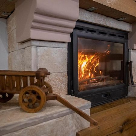 Apartmani Lara Modrus-Kuca Za Odmor Exterior foto